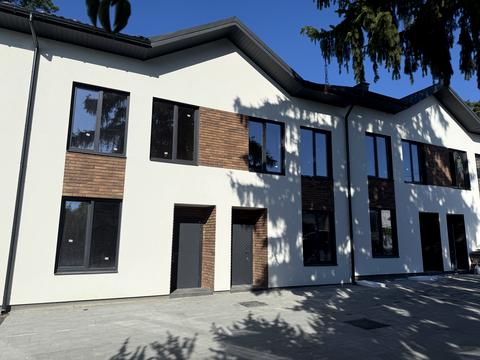 будинок за адресою Сім'ї Шкарівських вул., 12