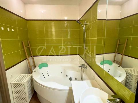 будинок за адресою Революції Гідності, 4Б