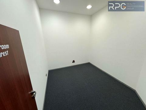 коммерческая по адресу Музейний пер., 4