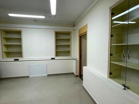 комерційна за адресою Базарна вул., 89