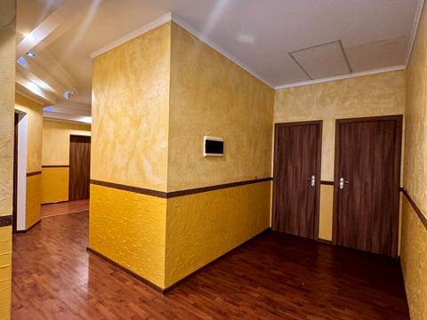 коммерческая по адресу Червона гора, 1