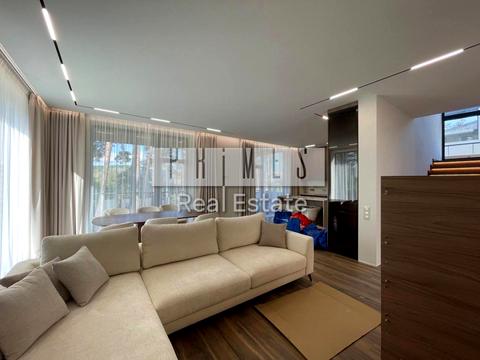 будинок за адресою Анни Ярославни вул.