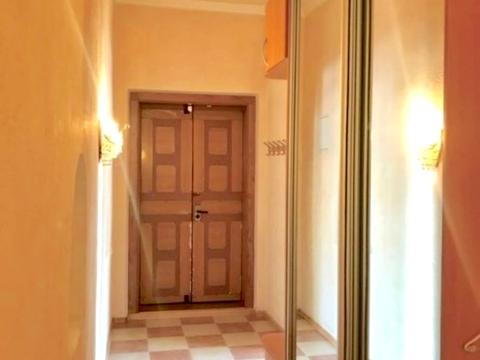 комерційна за адресою Троїцька вул., 28