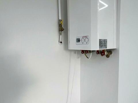 комерційна за адресою Франка, 7