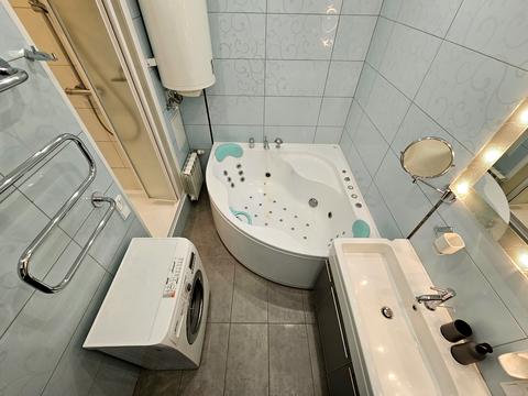 квартира за адресою Дніпровська набережна вул., 26
