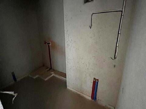 квартира за адресою Степана Бандери просп., 10