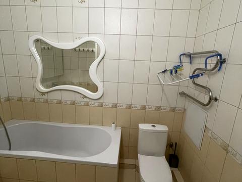 квартира за адресою Сім'ї Кульженків вул. (Петра Дегтяренка), 33