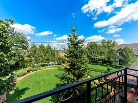 дом по адресу Велика Набережна, 13