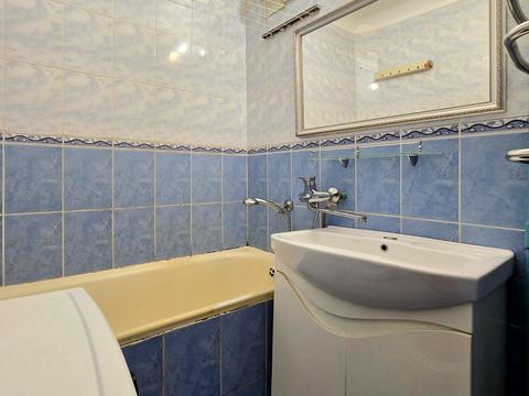 квартира за адресою Володимира Великого вул. (Тельмана), 44