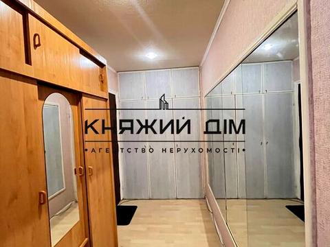 квартира по адресу Драгоманова ул., 23-А