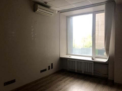 комерційна за адресою вул. Болсуновська, 8