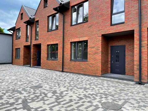 будинок за адресою Миколи Руденка вул. (Руденка)