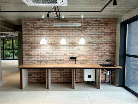 коммерческая по адресу Нижнеюрковская ул., 9