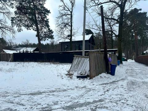 ділянка за адресою Київська вул.