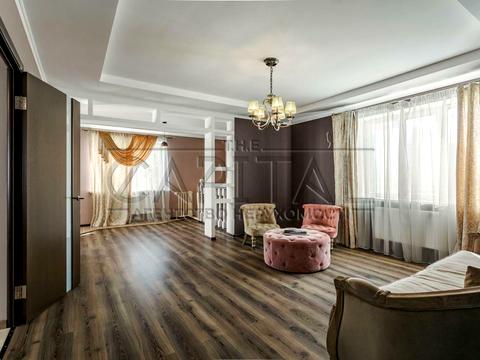будинок за адресою Вишнева, 1