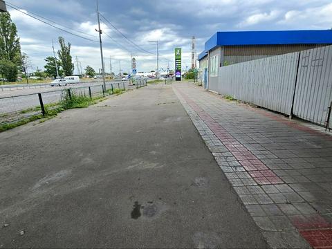 комерційна за адресою Романа Шухевича просп. (Генерала Ватутіна), 30
