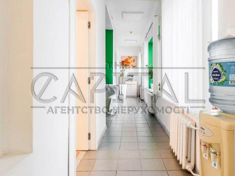комерційна за адресою Шовковична вул., 34