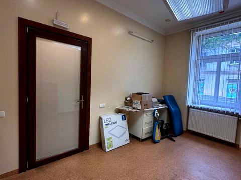 коммерческая по адресу Железняка ул., 13