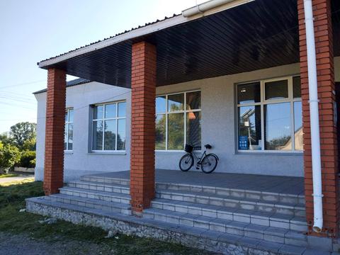 комерційна за адресою Центральна, 1