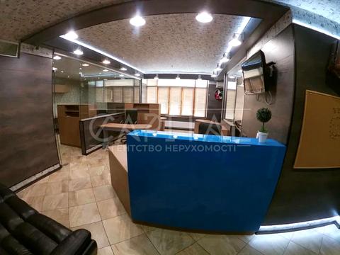 комерційна за адресою Дніпровська набережна вул., 26-Ж