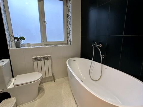 будинок за адресою Яснополянська вул., 28