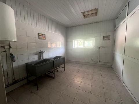 комерційна за адресою Лісова, 9а