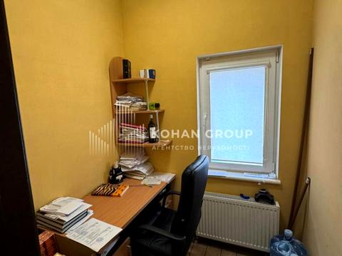 коммерческая по адресу Грушевського ул., 12