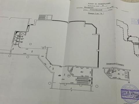 комерційна за адресою Жилянська вул., 59