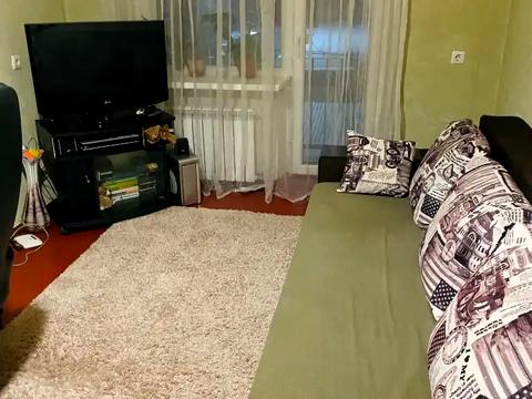 квартира по адресу Радистов ул., 4