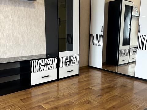 квартира за адресою Науки просп., 60-А