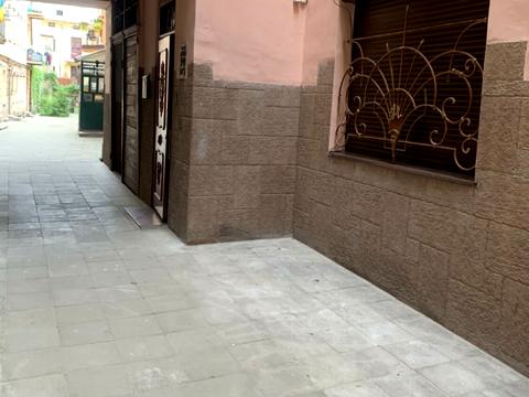 комерційна за адресою Ринок пл., 12