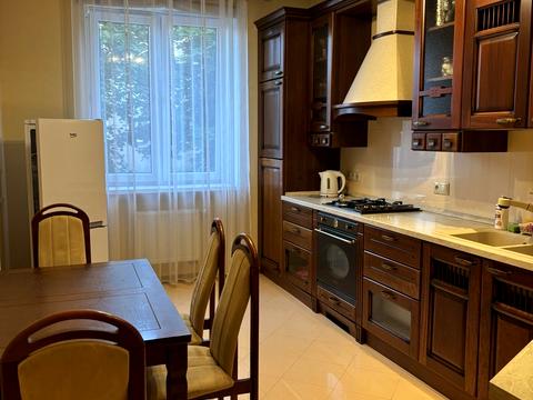 квартира за адресою Івана Боберського вул., 19