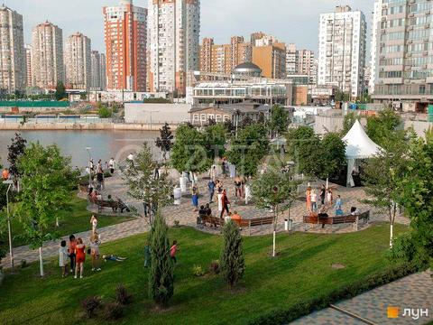 коммерческая по адресу Днепровская набережная ул., 14