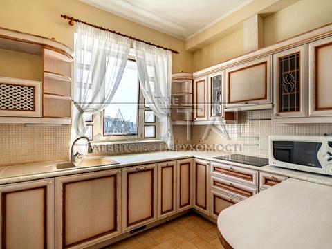 квартира за адресою Андрія Верхогляда, 4