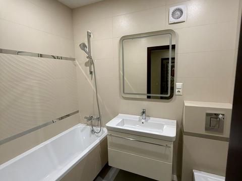 квартира за адресою Левка Лук'яненка вул. (Василя Жуковського), 16, 18, 20, 24