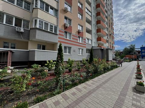 квартира за адресою Софії Русової вул., 7-А
