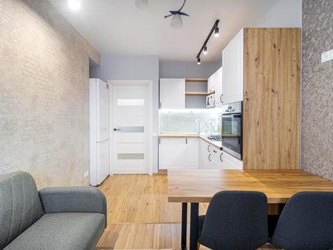 квартира за адресою Антонича, 5б
