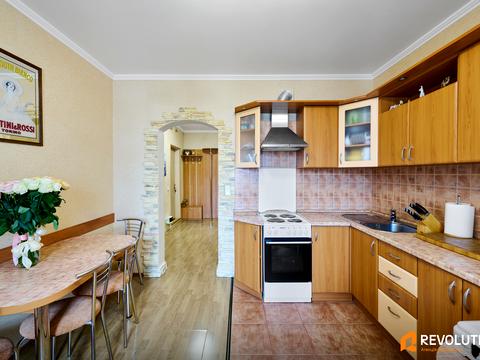 квартира за адресою Лариси Руденко вул., 10-В