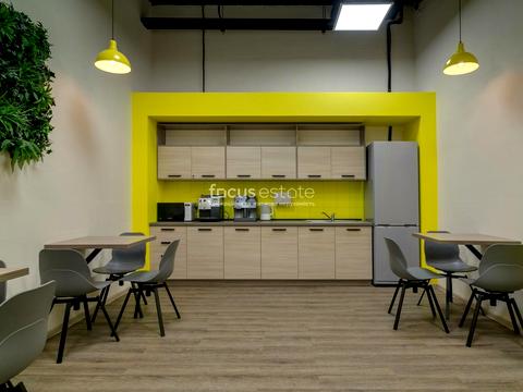 комерційна за адресою Борщагівська вул., 154