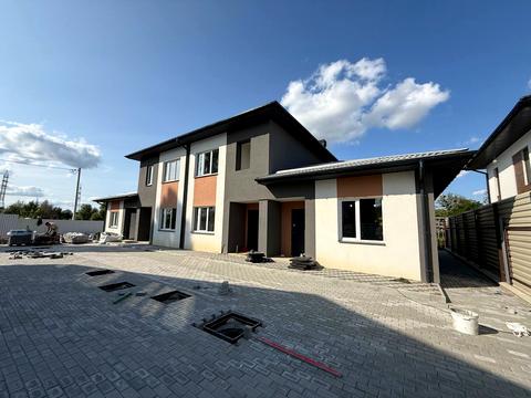 будинок за адресою Молодіжна вул.