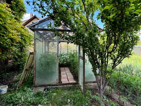 будинок за адресою Шкільна вул., 9
