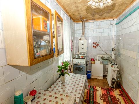 будинок за адресою Карлівка, Центральна, 1