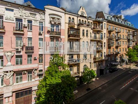 комерційна за адресою Костельна вул., 6