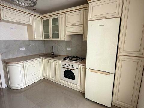 квартира за адресою Олександра Довженка вул., 5