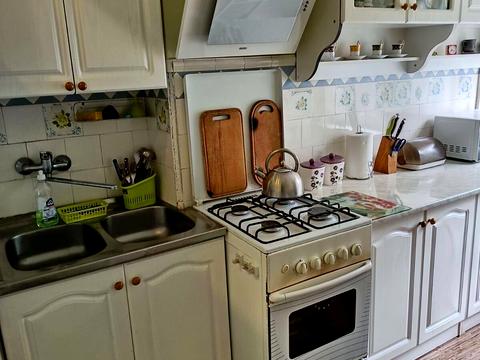 квартира за адресою Наукова вул., 96а