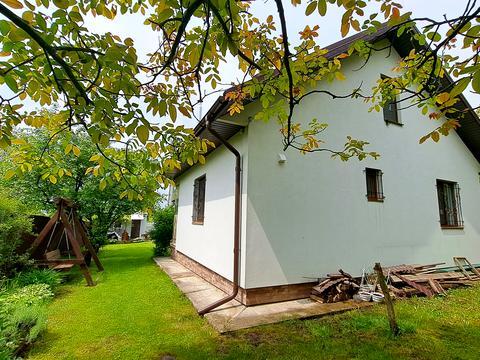 будинок за адресою Надійна вул., 3