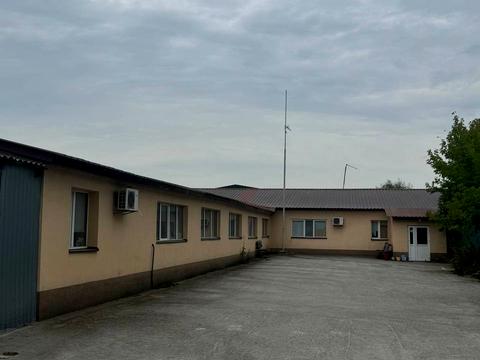 коммерческая по адресу Школьная ул., 11