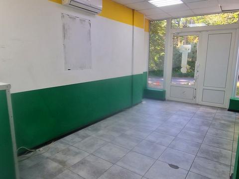 комерційна за адресою Горіхуватський Шлях вул. (Генерала Родимцева), 11