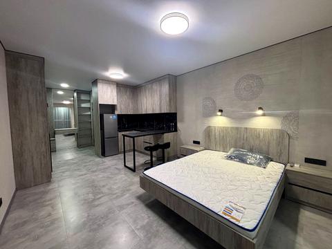 квартира по адресу Мольера ул., 77