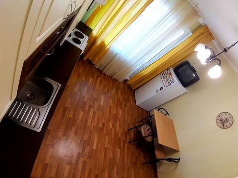 квартира за адресою Анни Ахматової вул., 28